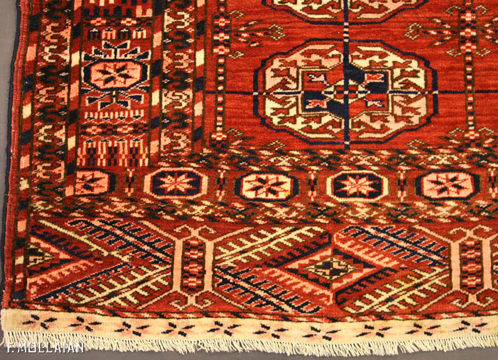 Semi-Antique Turkmen Bukhara (Russian) Rug n°:36358015